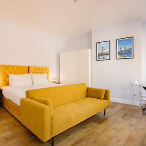 Deluxe Studio met een King Size Bed